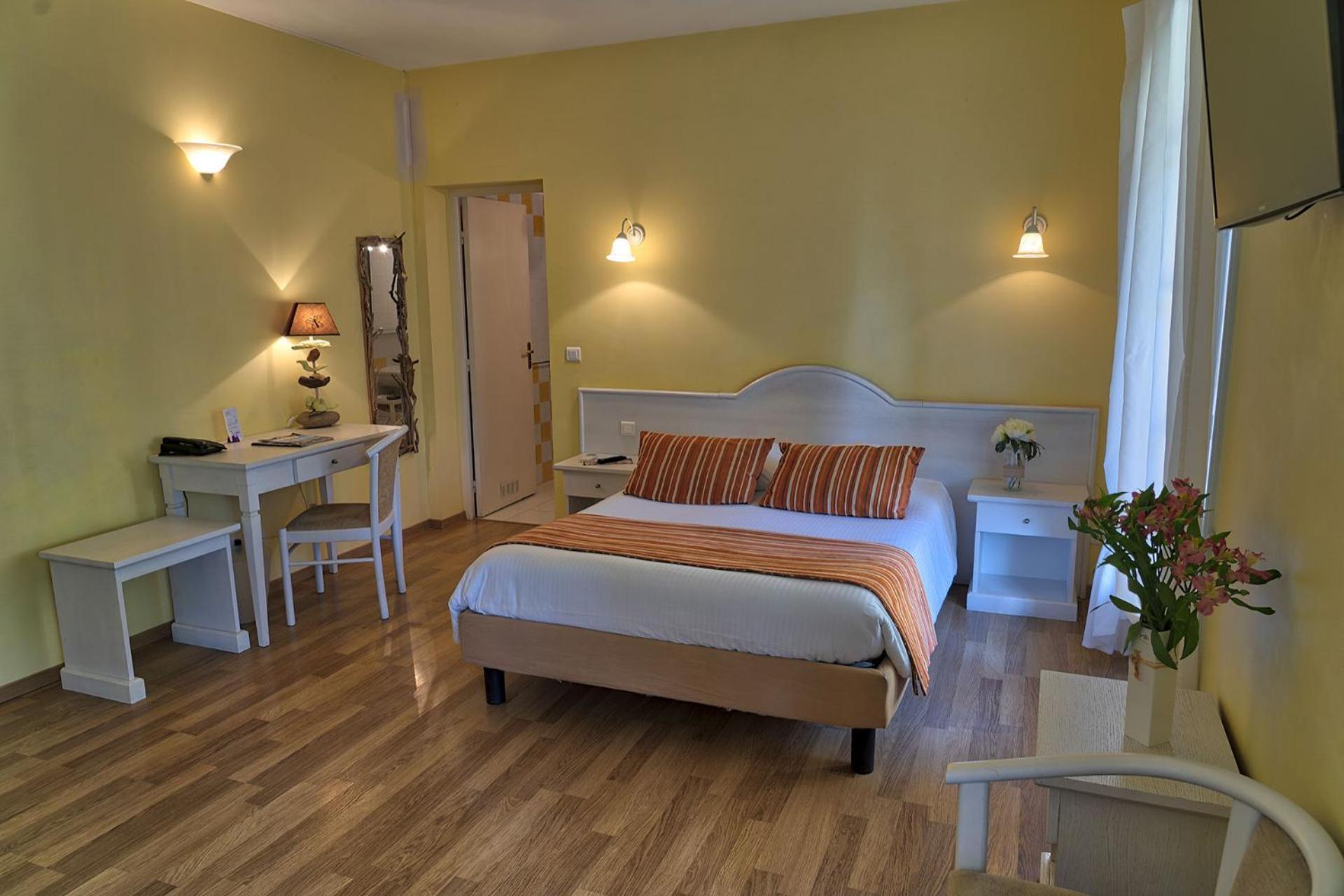 Auberge Les Oliviers Lucciana  Exterior foto